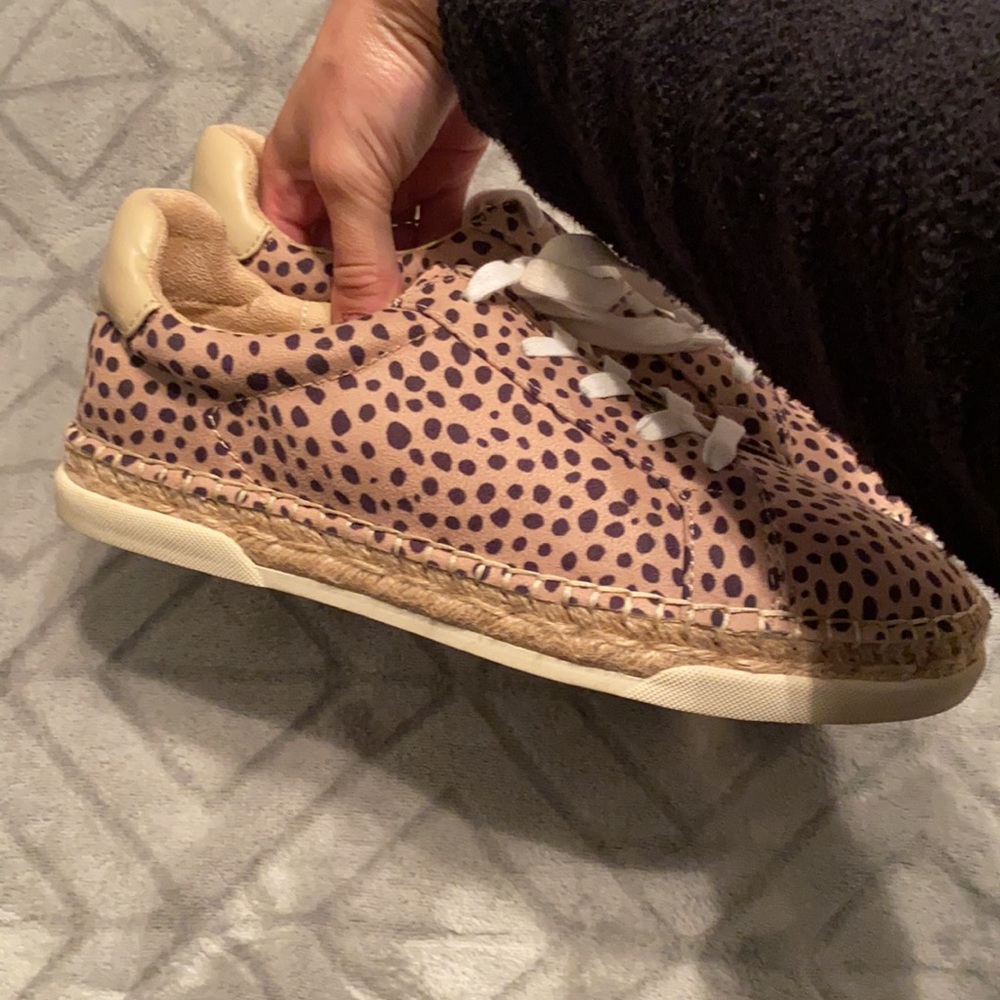 Target Shoess - Picture 2 of 2